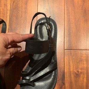 Women Born size 9 sandals